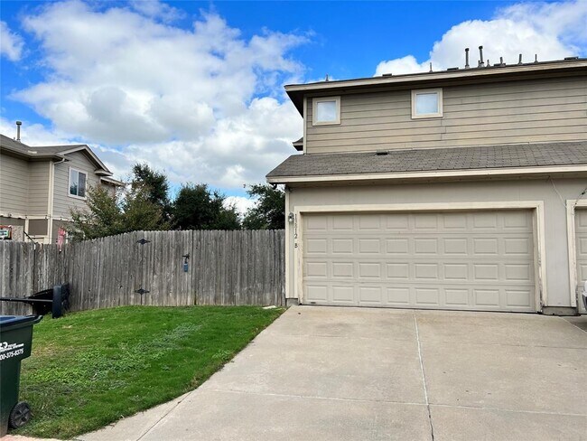 Photo - 13812 Harris Ridge Blvd