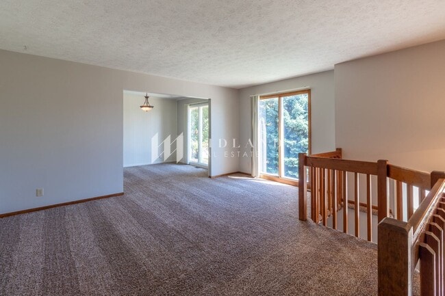 Photo - 14420 34th Ave