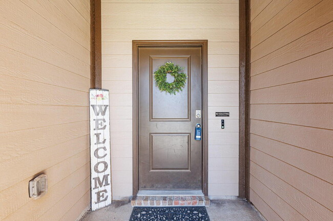 Photo - Spacious 4 Bed, 2 Bath Home in Abbey Glen w/ Liberty High School Feeder Pattern!
