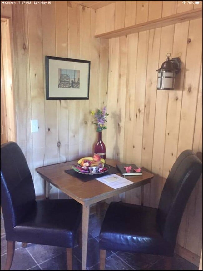 1878 S Beaver Creek Rd Unidad Cozy Mountain Home