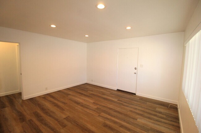 Photo - 1-15 College Drive Unit 1 College Drive