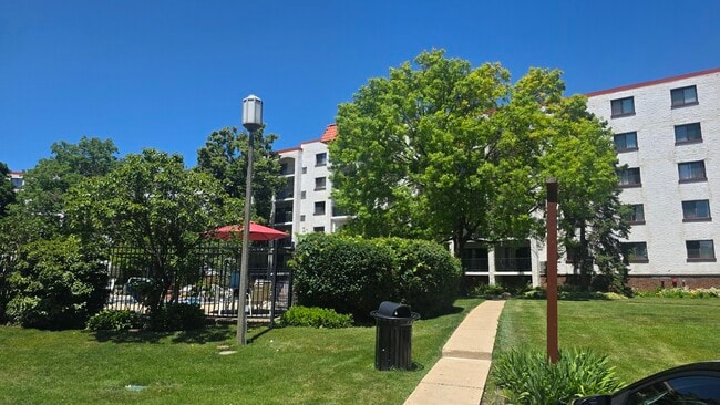 Building Photo - 475 Plum Creek Dr Unit 401
