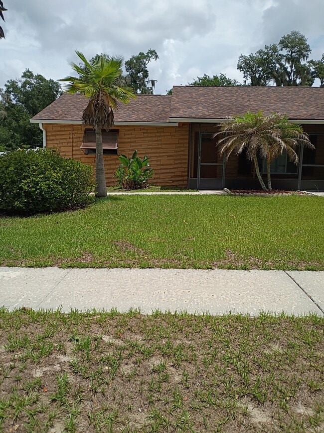 Building Photo - 6904 Mathers Ln Unit Apt. A