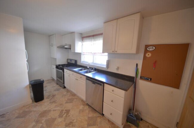 Photo - 265 Corey Rd Unidad 1