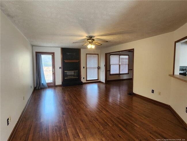 Photo - 909 Flintwood Rd