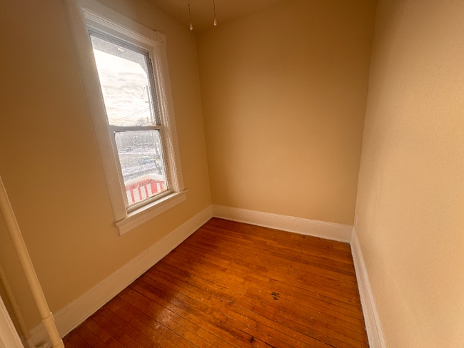 Photo - 2112 W Greenfield Ave