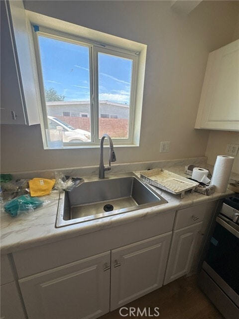 Photo - 1053 Ave