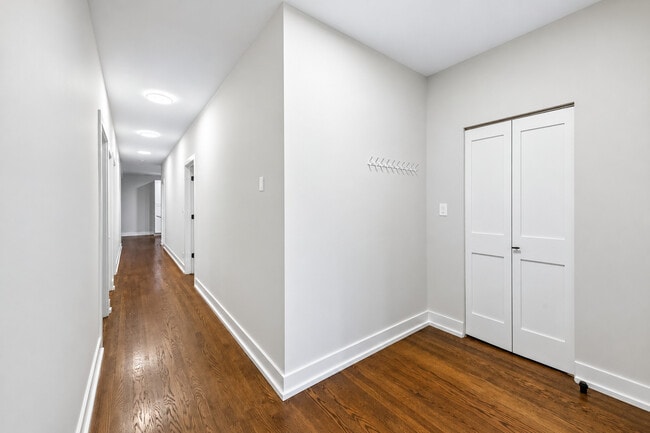Photo - 6453 N Bosworth Ave