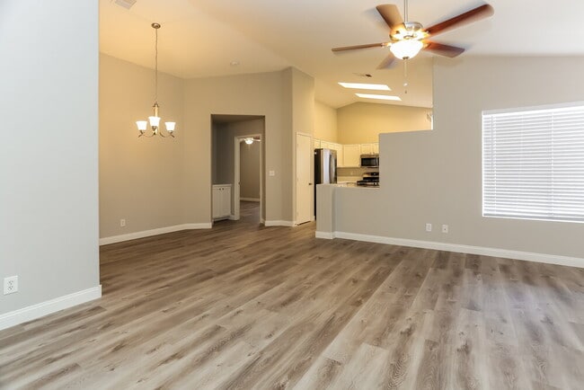 Photo - 620 Saddle Rider Ct