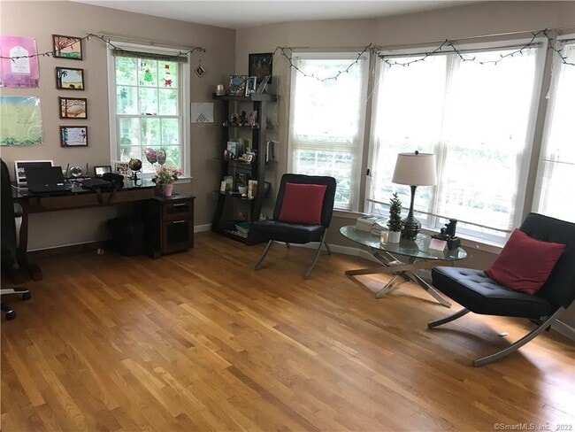 Photo - 19 Village View Ln