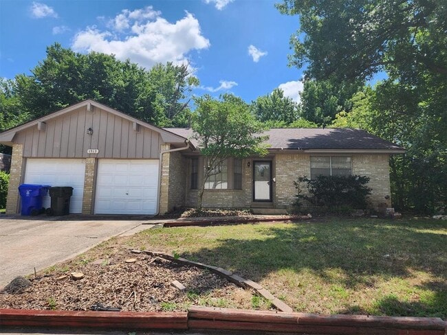 Building Photo - 1313 Whippoorwill Dr