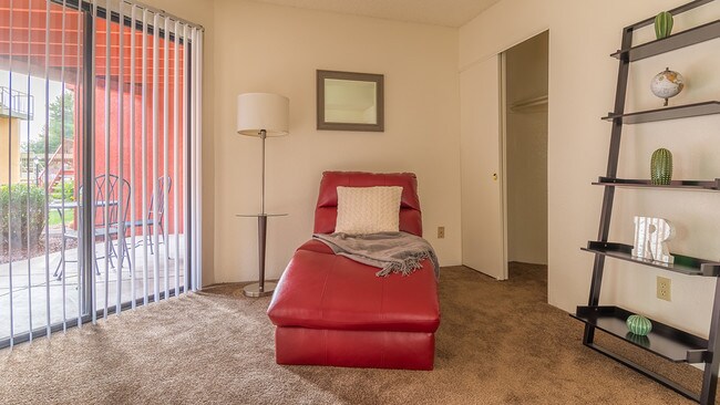 Ridgepointe Apartments