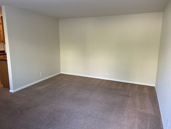 Photo - Adorable 1 Bedroom, 1 Bath Unit Unit 403