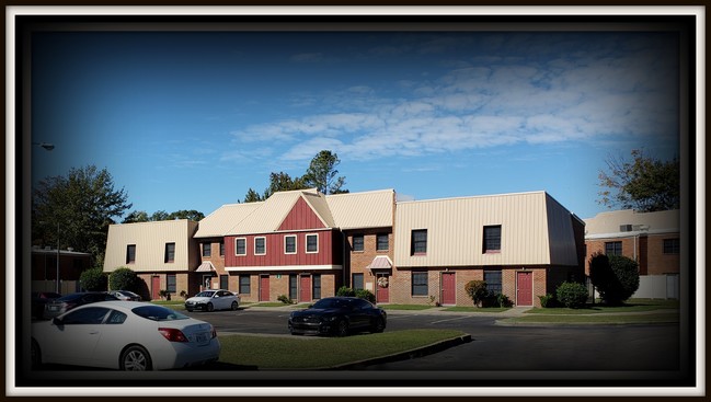 Bowmanor Garden Apartments - Bowmanor Garden Apartments