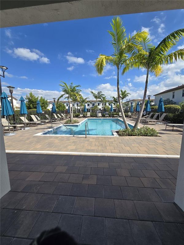 Photo - 200 SW 159th Way Unit TOWNHOUSE