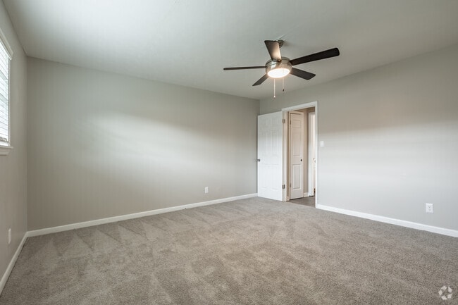 2BR, 1.5BA - 1069SF