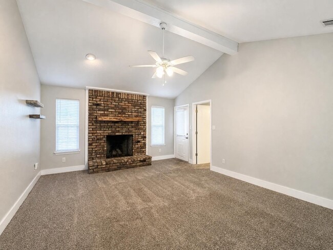 245 Echo Cir