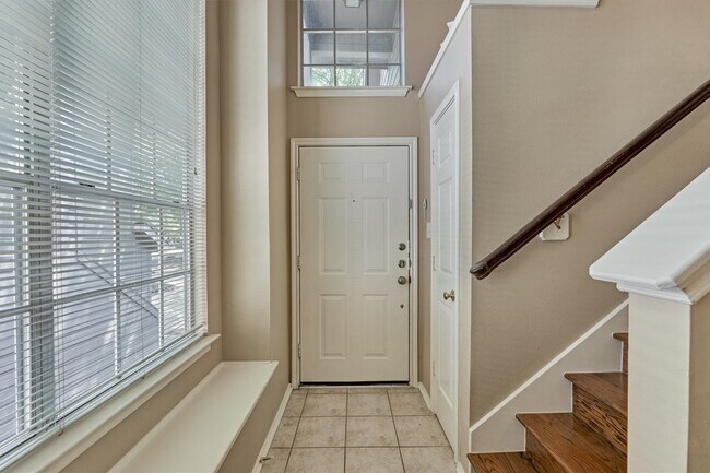 Photo - 231 Blushwood Pl