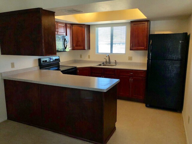 Photo - Upstairs Three Bedroom Condo ~ N. Prescott
