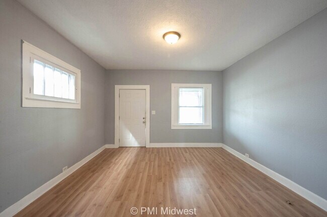 Photo - 3413 N Capitol Ave