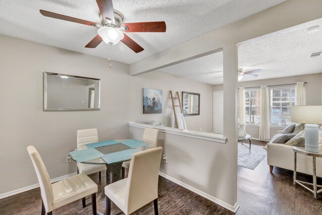 Photo - Creekside Village Apartments