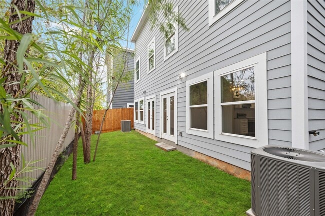 Photo - 18831 Luminescent Ln