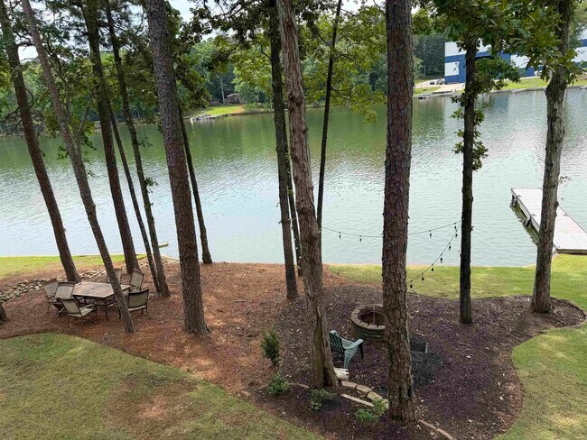 Photo - 501 Port Laz Ln