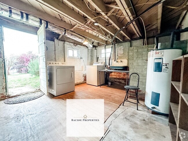 Building Photo - Charming Two Bedroom Home in Lyman