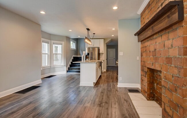 Photo - 719 Fairwood Ave