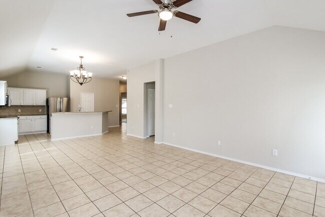 Photo - 129 Arbordale Way
