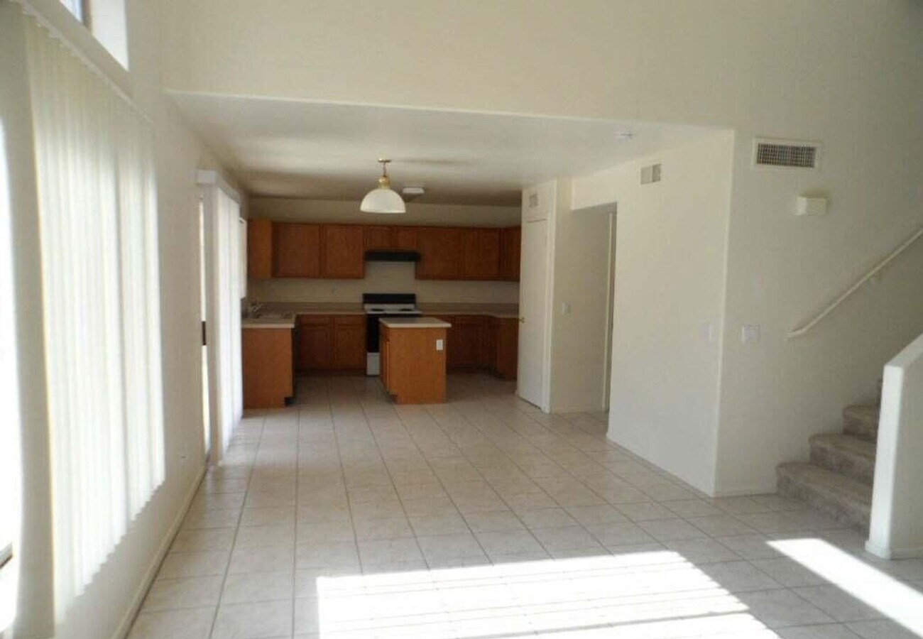 Photo - Great Open Floor Plan Near Stadium!