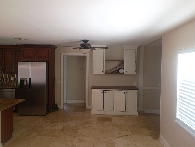 Photo - 58 Paxford Ln