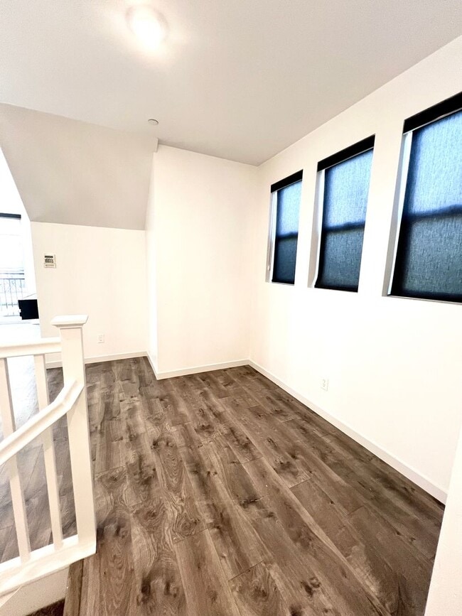 484 Tailoff Ln