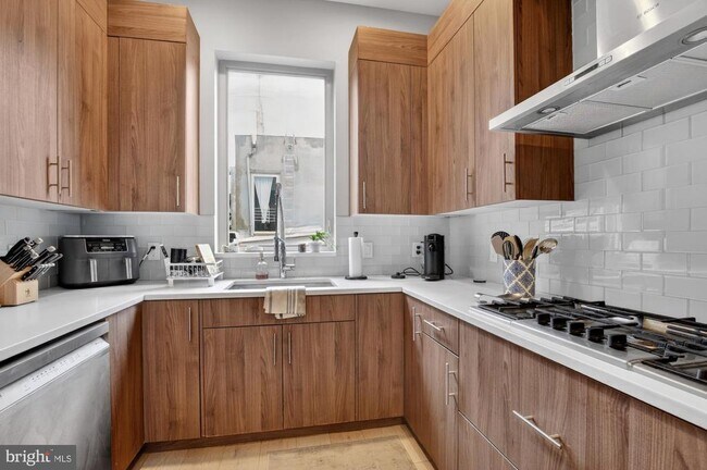 Photo - 151 N 2nd St