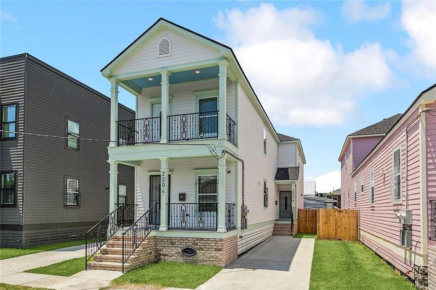 Photo - 2304 New Orleans St
