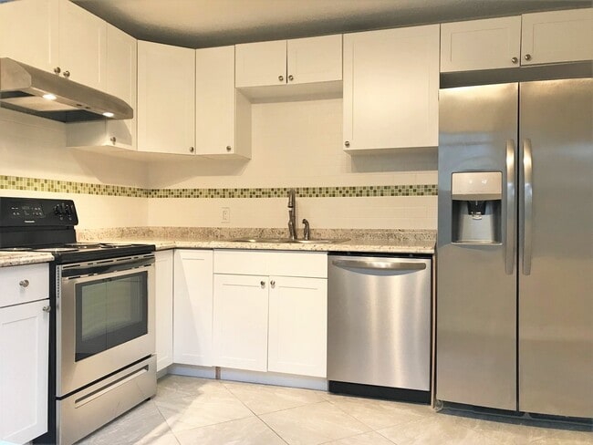 Photo - Holiday Heights Unit B