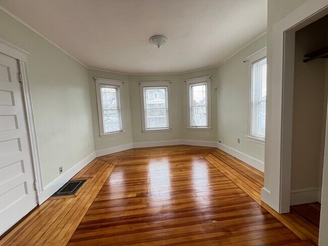 Photo - 79-81 Cranch St Unit 2