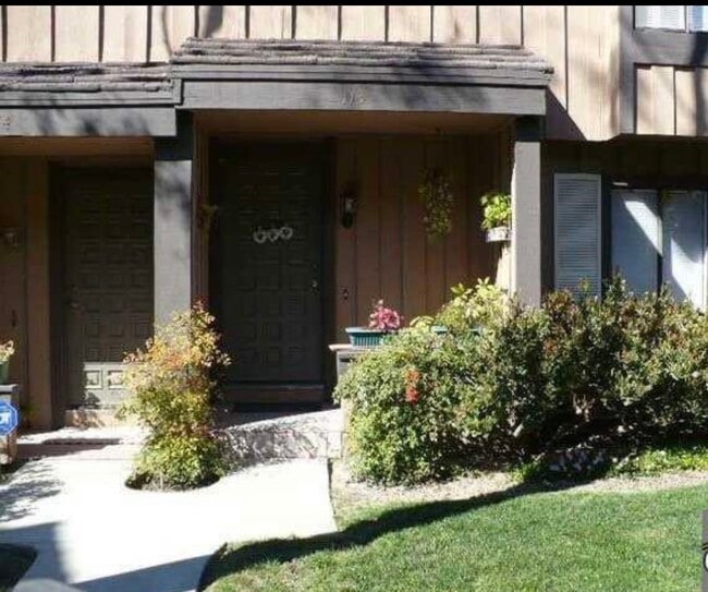 9658 Amigo Ave