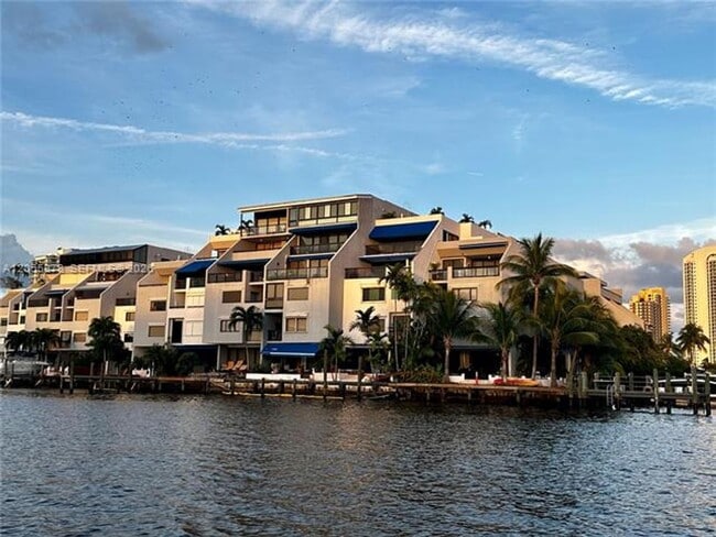 Building Photo - 456 Poinciana Island Dr
