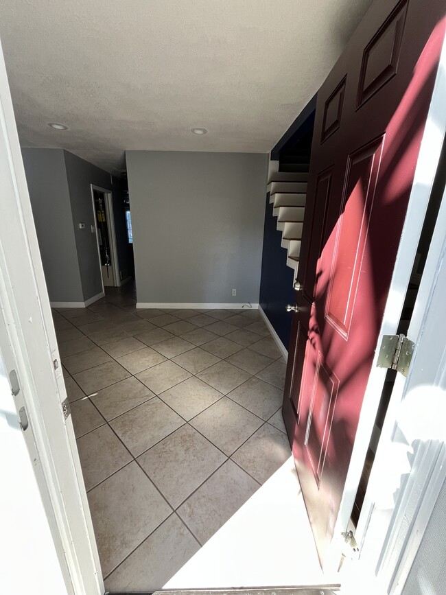 1777 Mitchell Ave Unit 11
