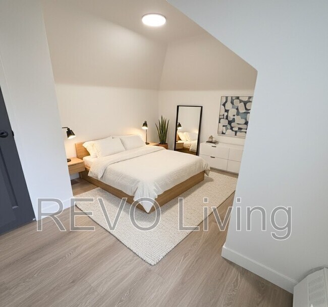 Building Photo - 62 Triller Ave