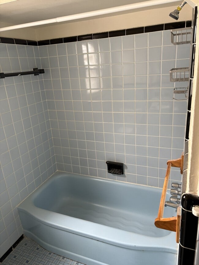 Photo - 24681 Kipling St