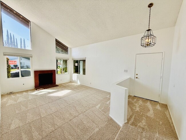 Photo - Bright & Spacious 3BR Home w/High Ceilings...