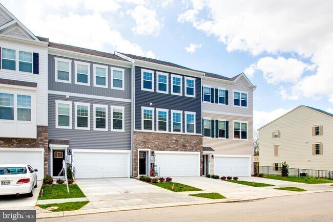 Photo - 3117 Laurel Hl Rd