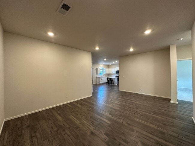 Photo - Single Level 2 Bedroom / 2 Bathroom House ...