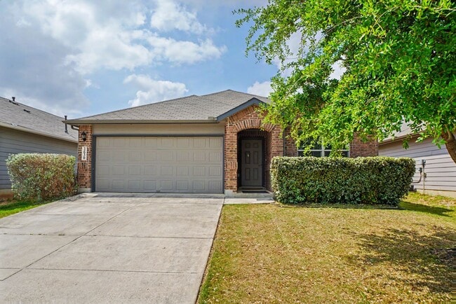 Building Photo - Modern 4-Bed Home with Open Layout in New Braunfels - Realtor Commission: $500