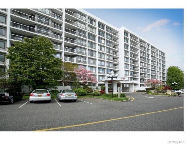 Photo - 300 High Point Dr Unit 512
