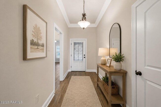 Photo - 206 Sparrowhawk St