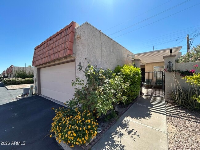 Building Photo - 5100 N Miller Rd