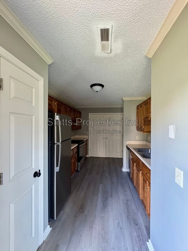 Creekside Apartments